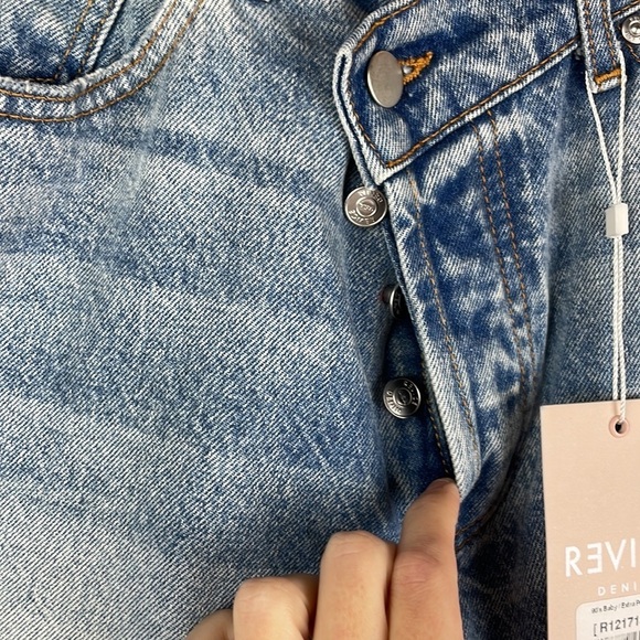 NWT Revice 90s Women Jeans SZ 32 Made in LA Unique Closure High Rise Mom Jean - Picture 6 of 14